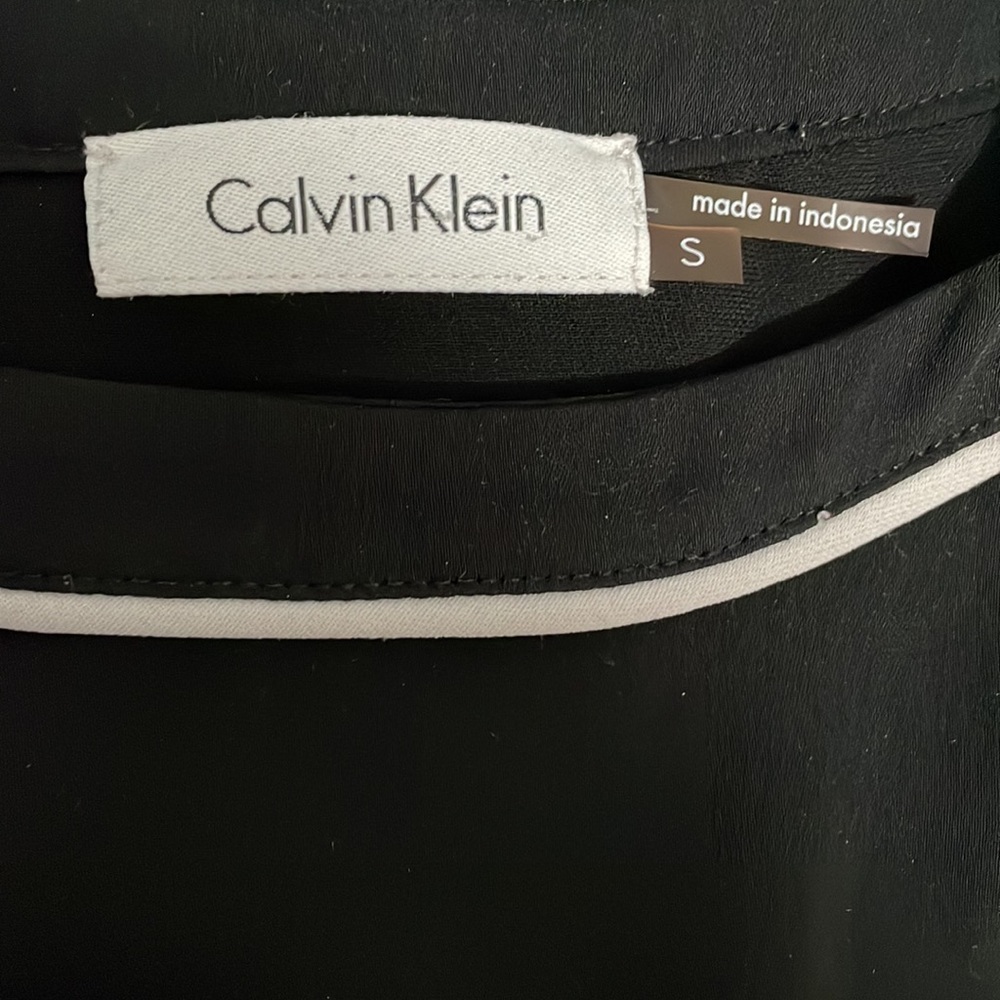 Calvin Klein Black Sleeveless with White Trim High-Low Women’s Top Size S - Picture 8 of 10